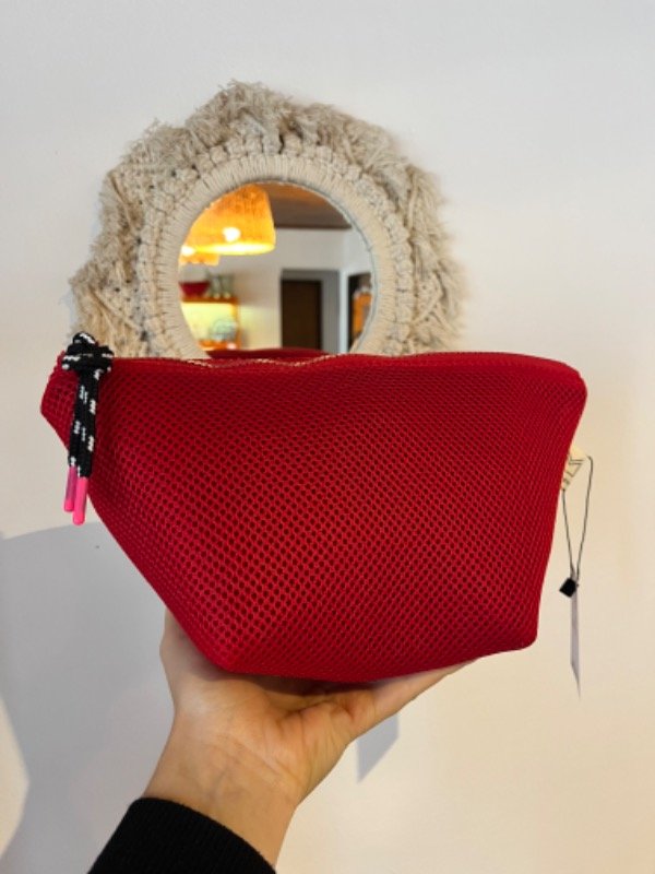 Producto - Portacosmetico Moana Rojo