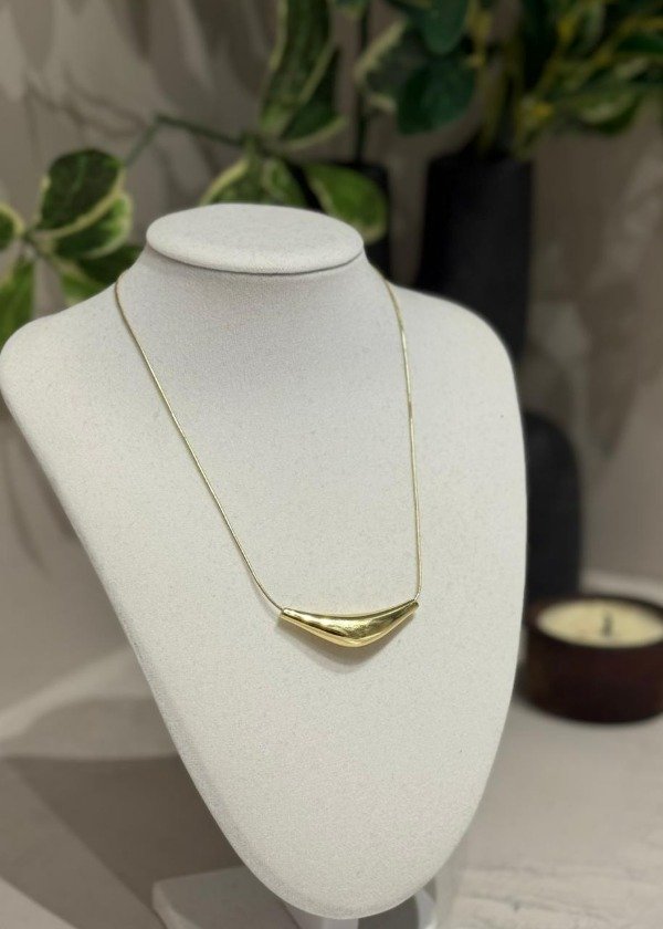 Producto - COLLAR TRIANGULAR