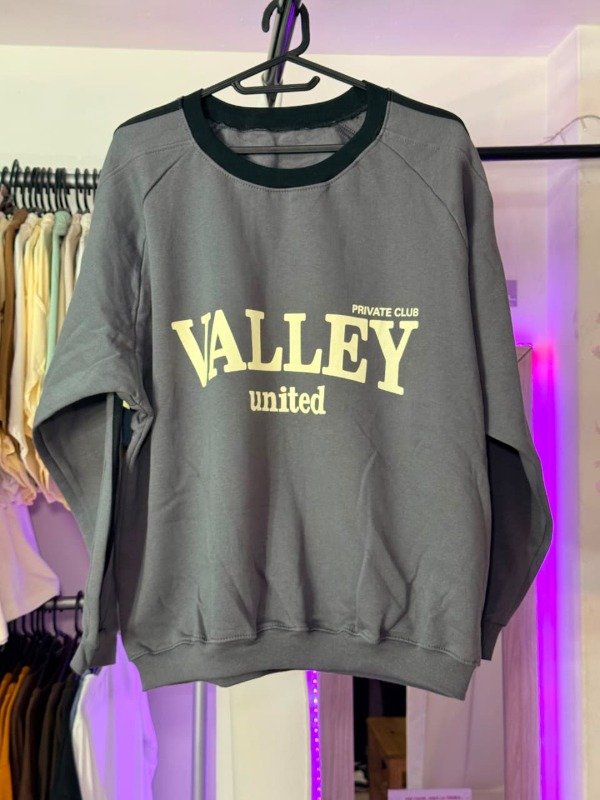 Producto - Buzo Valley Gris