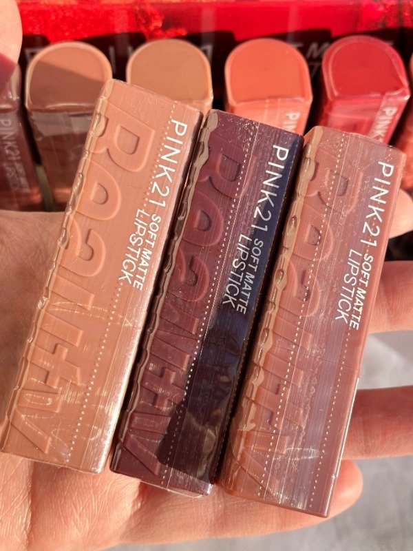Producto - LABIAL SOFT MATTE LIPSTICK PINK 21 - 5
