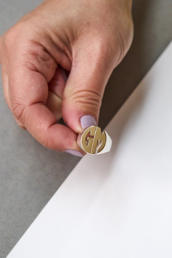 Producto - Sello oval plata y oro