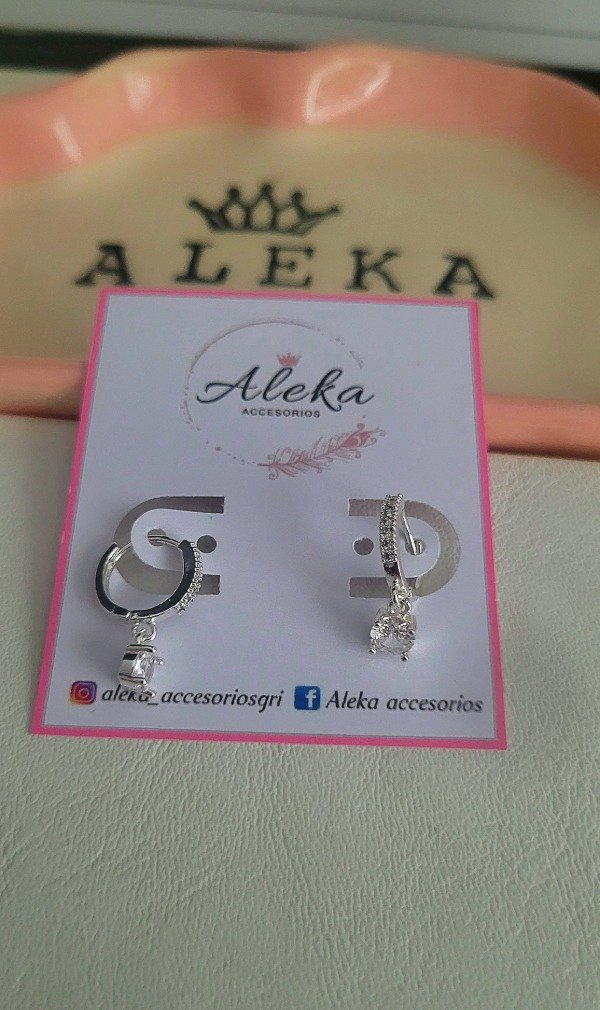 Producto - Argollas micropave con cubic redondo de acero blanco