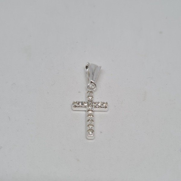 Producto - Dije plateado cruz cristal 10mm