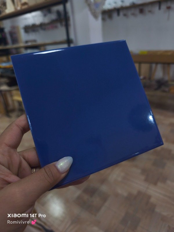 Producto - Azulejo Azul ultramar