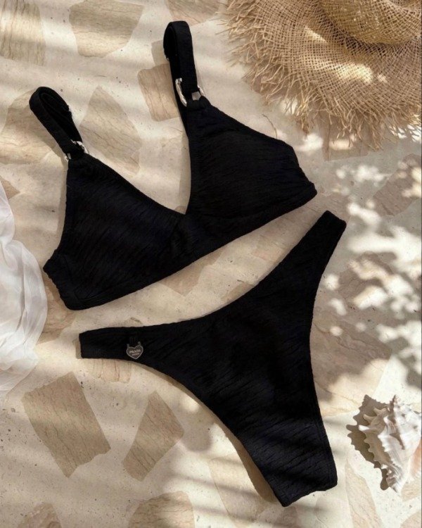Producto - Bikini con top y less clásica negra - Art Helena - 0