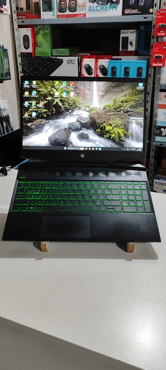 Producto - HP PAVILION GAMING / CORE I5 9300H / GTX 1050 / 16GB / + 1TB