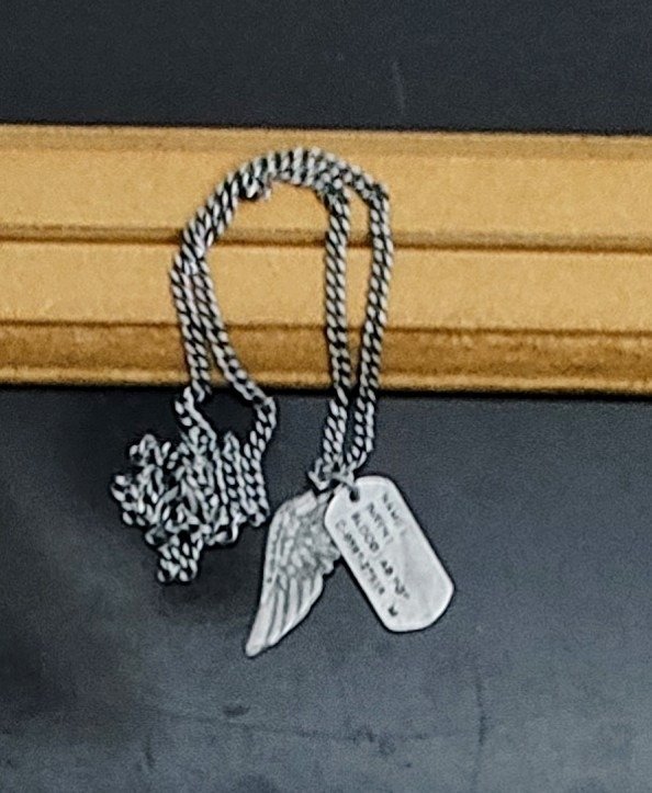 Producto - Collar Plata Vieja Ala y Chapa Identificación 60 cm