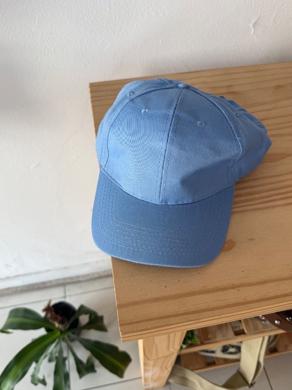 Producto - Gorra celeste I