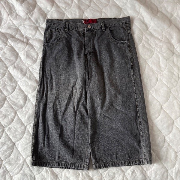 Producto - B.E.S baggy bermuda