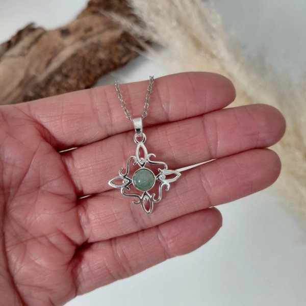 Producto - Collar dije Nudo de Bruja c. verde