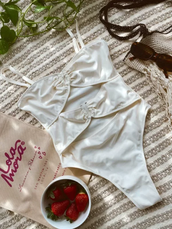 Producto - ENTERIZA MALVINA CREMA
