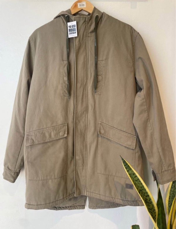 Producto - Campera Reverpass talle M (hombre)