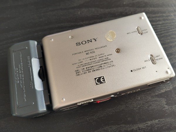 Producto - Sony MZ R30 - 8