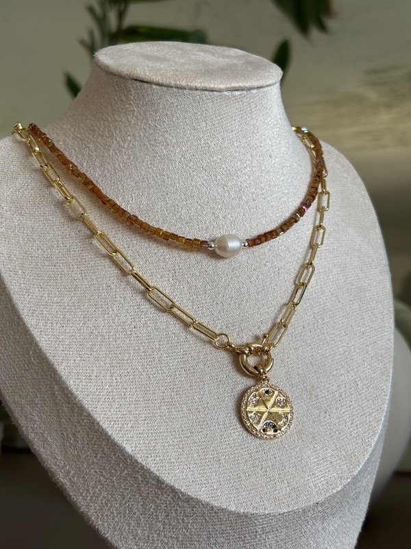 Producto - Cadena Kaia con dije protección