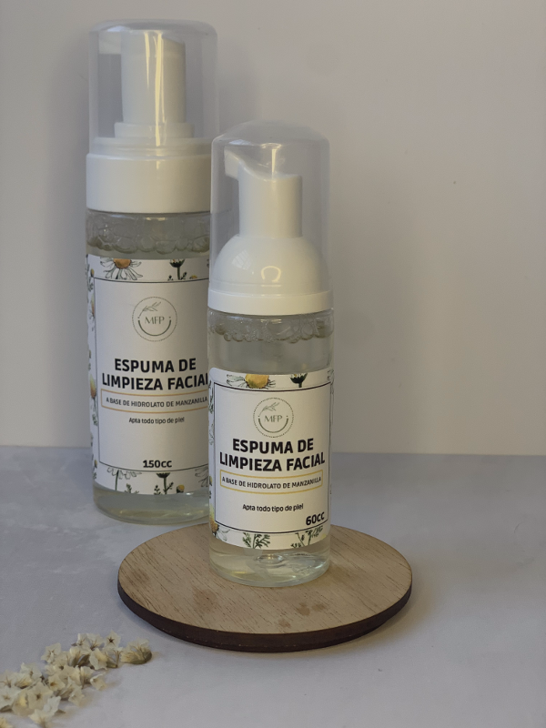 Producto - Espuma de limpieza facial