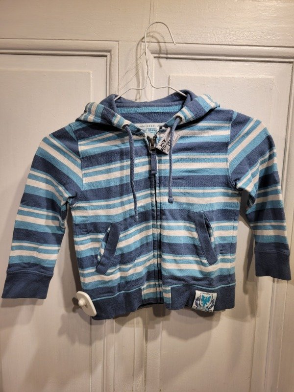 Producto - Buzo CHEEKY rayado con cierre y capucha Talle 12/18 meses - PRECIO: 10X