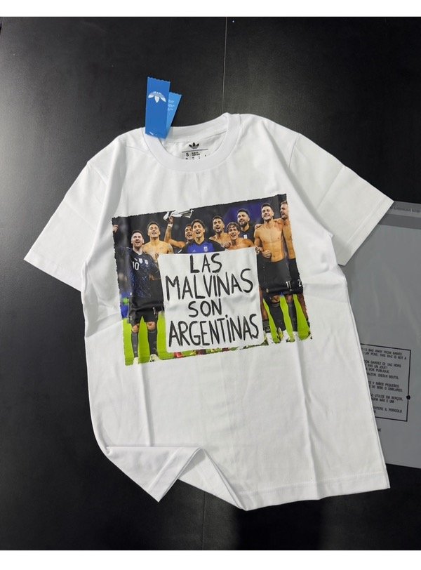 Producto - REMERA  LAS MALVINAS SON ARGETINAS - 1