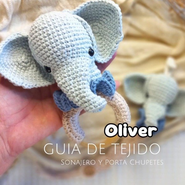 Producto - Guia de Tejido  SONAJERO + PORTA CHUPETE OLIVER +Regalito