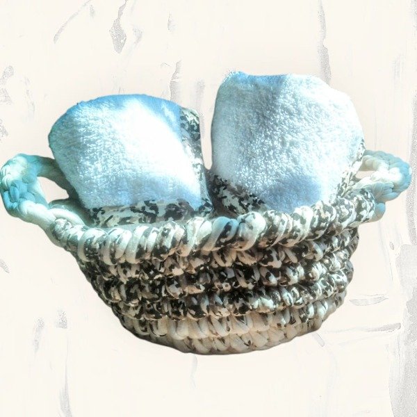 Producto - Set Canasta Portacosméticos + Toallas de mano - Elia Costura -