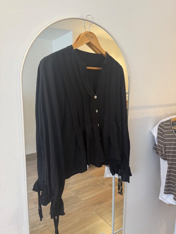 Producto - Blusa Elaira negra manga larga