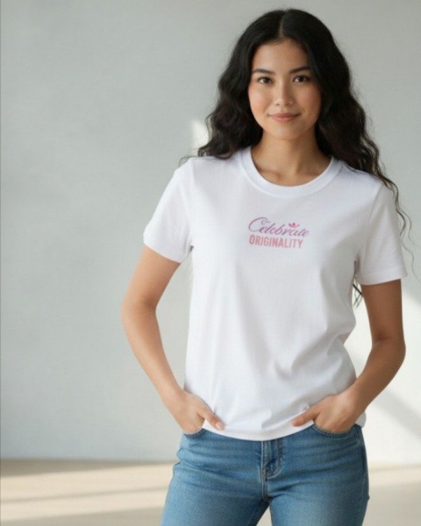 Producto - REMERA ALGODON CON ESTAMPA MUJER / Blanco Celebrate