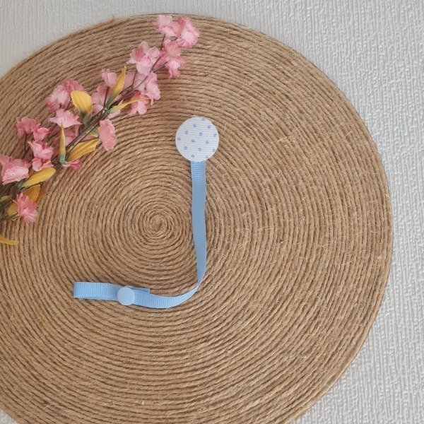 Producto - Porta Chupetes Botón puntitos