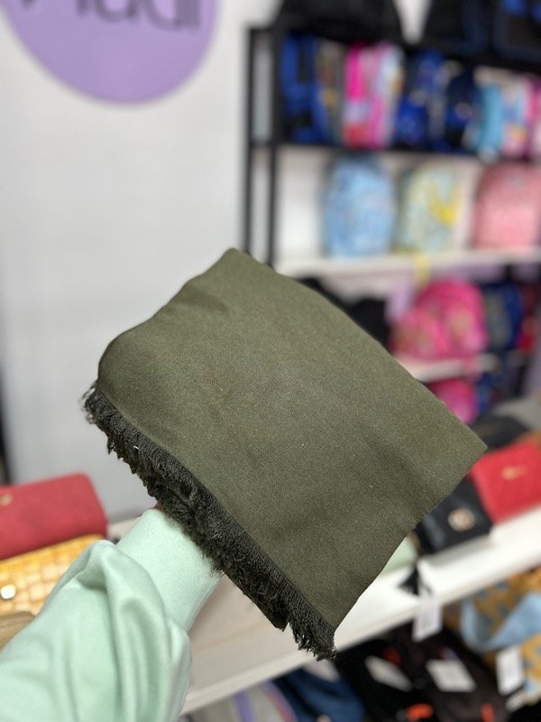 Producto - Ruana verde militar lisa