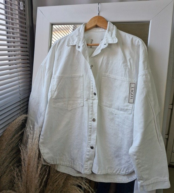 Producto - Campera de jeans overside tiza