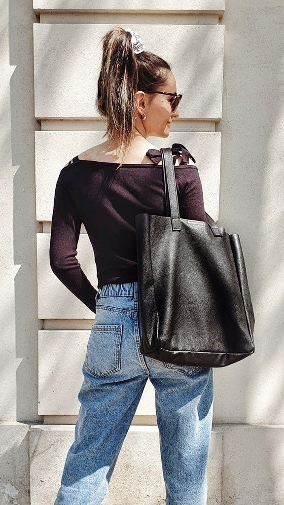 Producto - Cartera Tote cuero negra - 2
