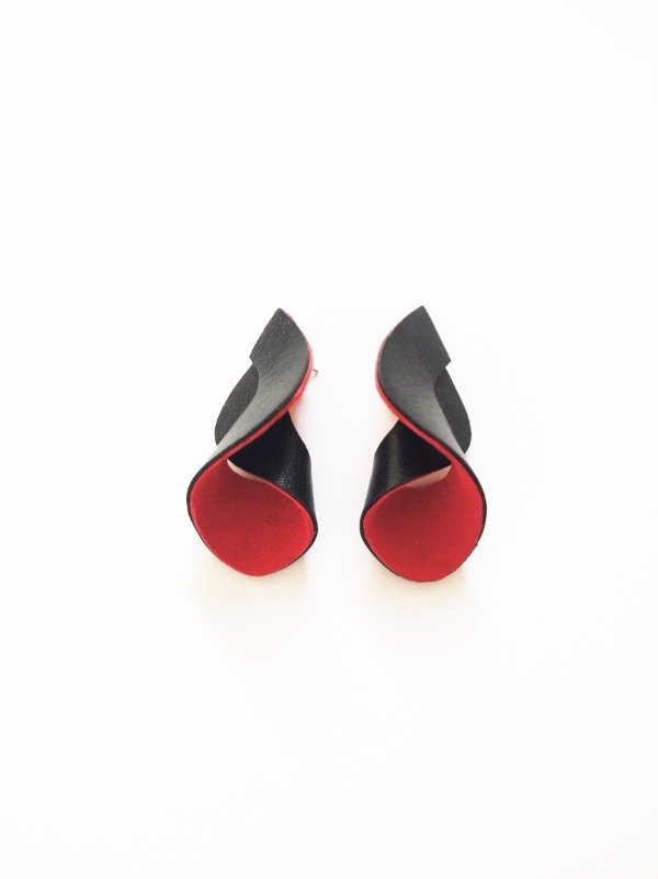 Producto - Aros Mariposa Negro+Rojo - 1