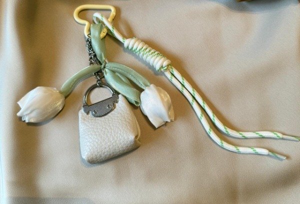 Producto - Charm TULIPAN