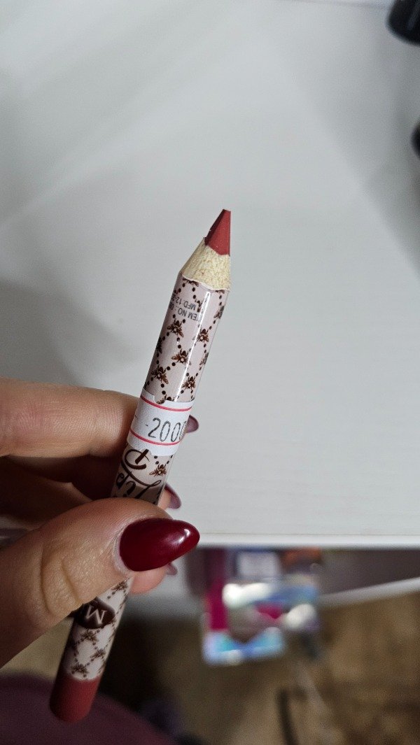 Producto - DELINEADOR DE LABIOS 117