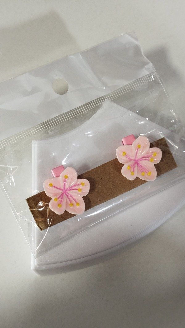 Producto - BROCHE PELO SAKURA