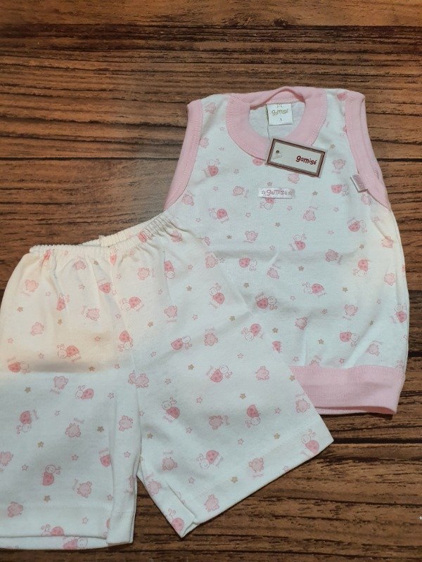 Producto - Musculosa + short estampado Rosa