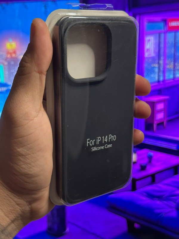 Producto - FUNDA SILICONE IPHONE 14 PRO (NEGRO)