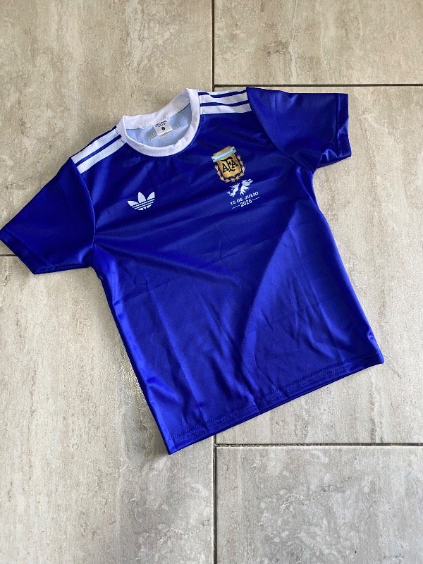 Remera de niño azul pre match