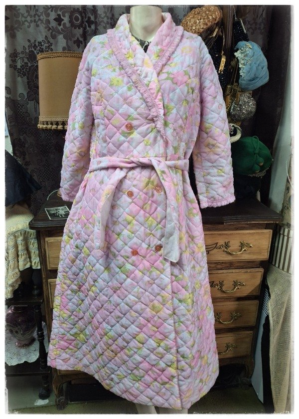 Producto - Deshabillé Matelasse Estampado flores rosa