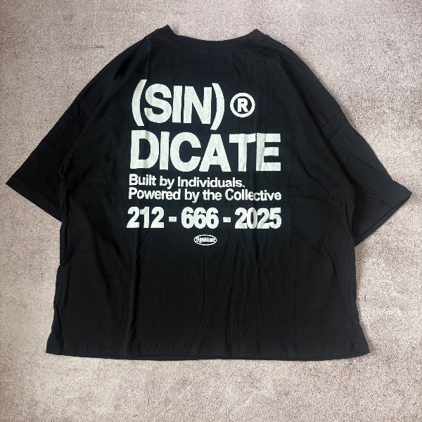 Producto - REMERA BOXY FIT SINDICATE NEGRA