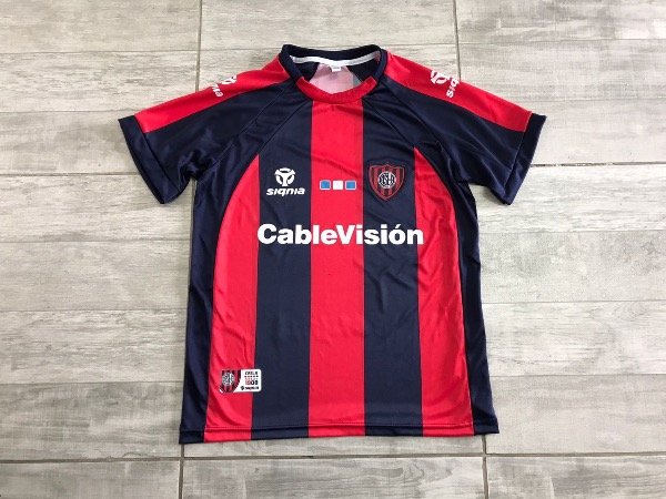 Producto - Camiseta retro de San Lorenzo signia azul y roja 2003