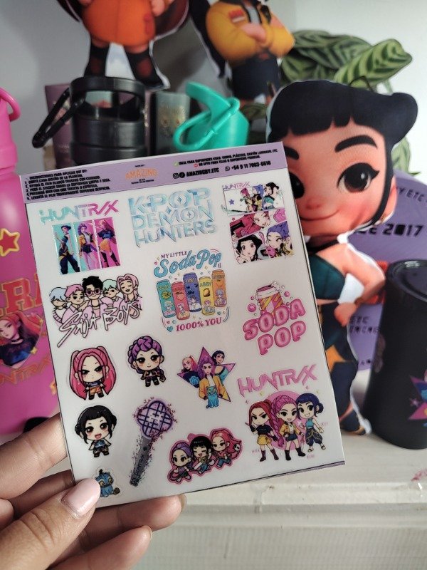 Producto - Plancha de stickers dtf Uv Guerreras kpop