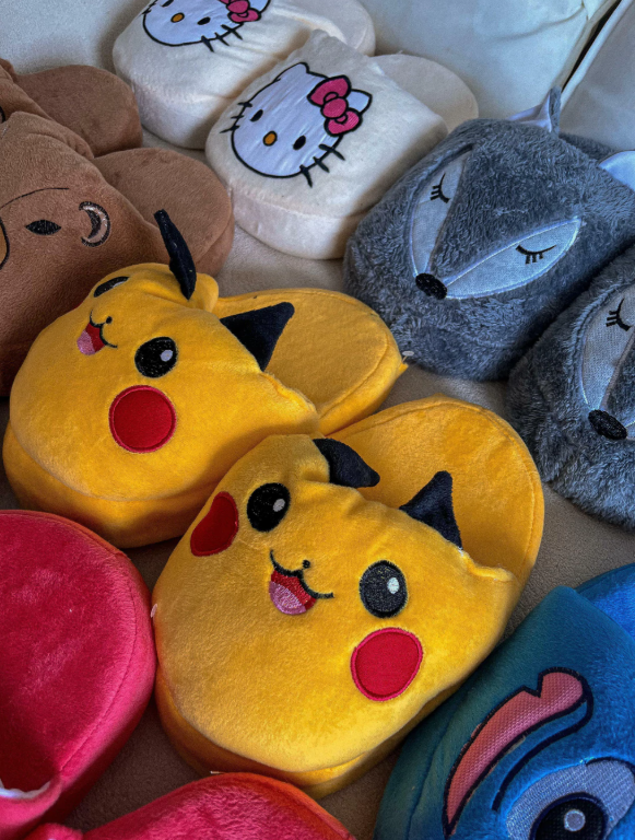 Producto - Pantuflon Pikachu