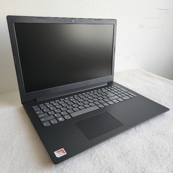 Producto - Notebook lenovo 15.6 pulgadas AMD A9-9425