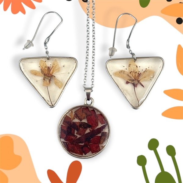 Producto - Conjunto de Flores de cerezo y petalos de rosa