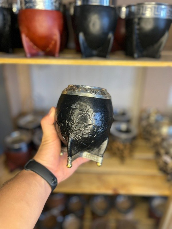 Producto - Mate Torpedo Premium: Edicion Cuer repujado con Base y bolitas de Bronce