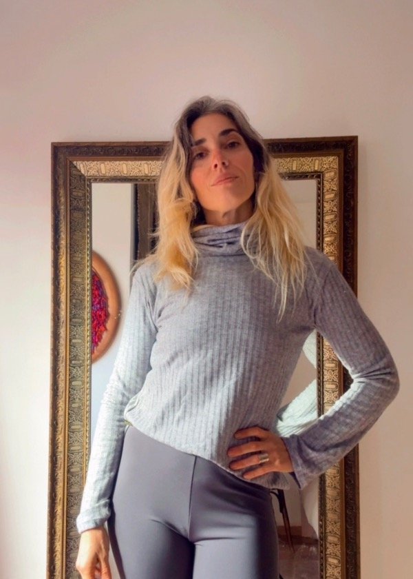 Producto - Poleron Leonor