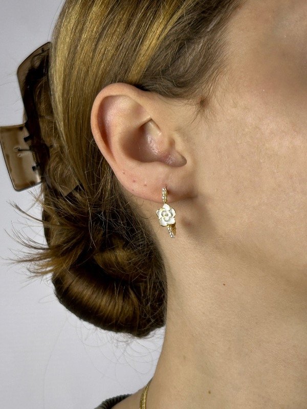 Producto - AROS CON PERLITAS Y FLOR 2752