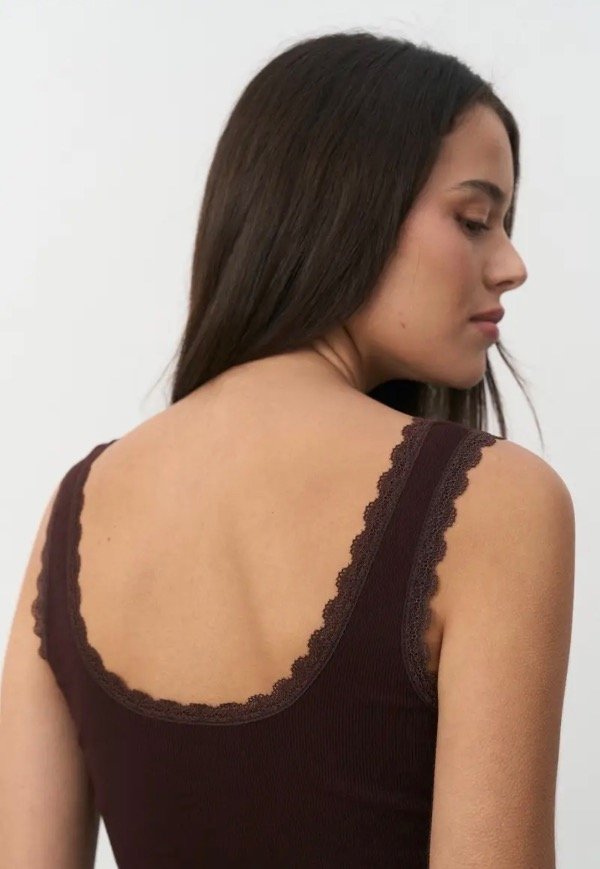 Producto - MUSCULOSAS C/PUNTILLA (4 colores) - 4