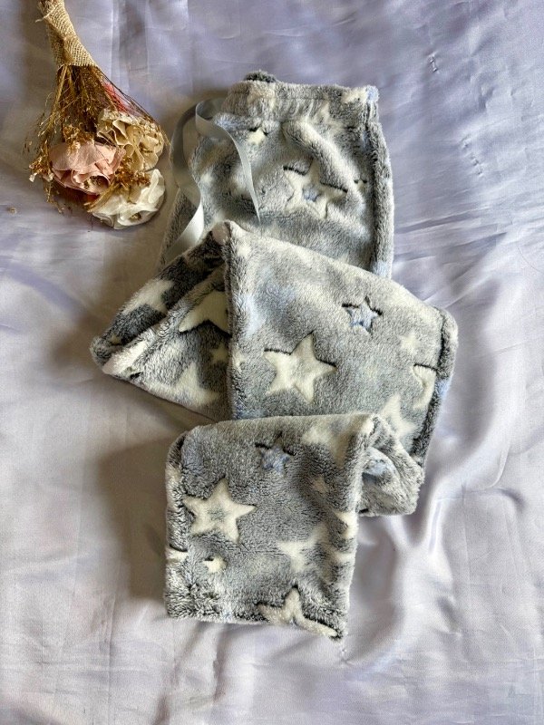Producto - Pant polar soft luminoso estrellas gris
