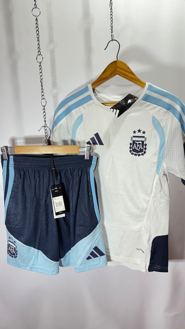 Producto - Conjunto AFA Entrenamiento Adidas Tiro 2026 Blanco/Azul Oficial Version Jugador