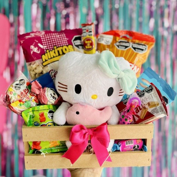 Producto - Canasta mediana Hello Kitty + Dulces